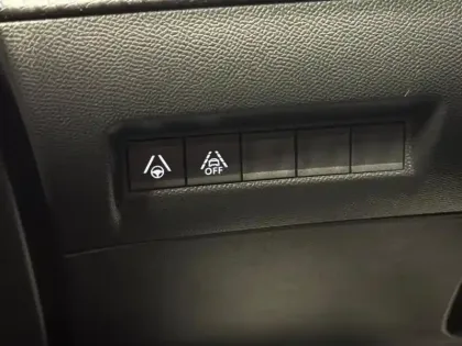 Photo 12 Peugeot 2008  1.2 PureTech 155ch S&S GT EAT8