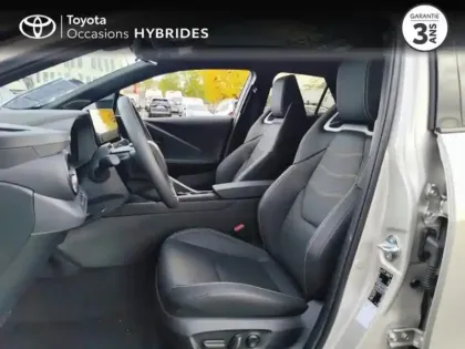 Photo 10 Toyota C-HR  2.0 Hybride Rechargeable 225ch Collection Premiere MY25