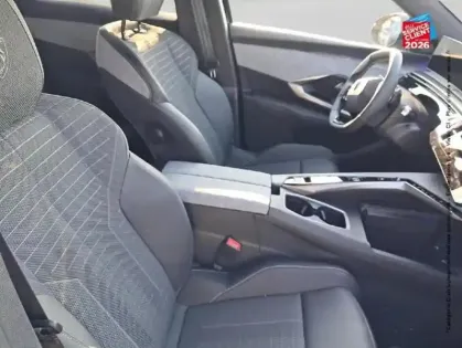 Photo 16 Peugeot 3008  1.2 Hybrid 145ch GT e-DCS6