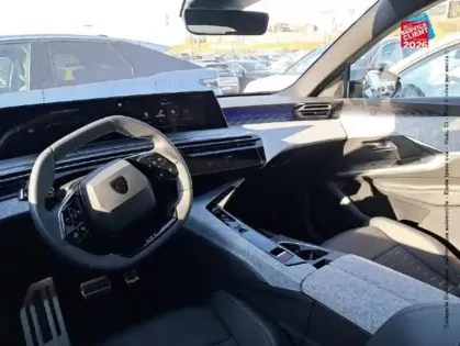 Photo 10 Peugeot 3008  1.2 Hybrid 145ch GT e-DCS6