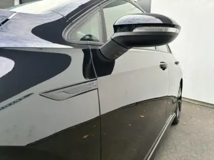 Photo 5 Volkswagen Golf  1.5 eTSI OPF 150ch R-Line DSG7