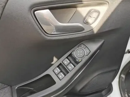 Photo 6 Ford Puma  1.0 Flexifuel 125ch S&S mHEV Titanium