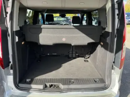 Photo 8 Ford Tourneo Connect  1.0 EcoBoost 100ch Stop&Start Titanium Euro6