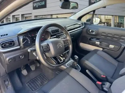 Photo 7 Citroën C3  1.2 PureTech 83ch S&S Shine