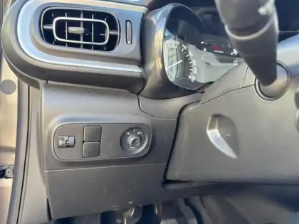 Photo 13 Citroën C3  1.2 PureTech 83ch S&S Shine