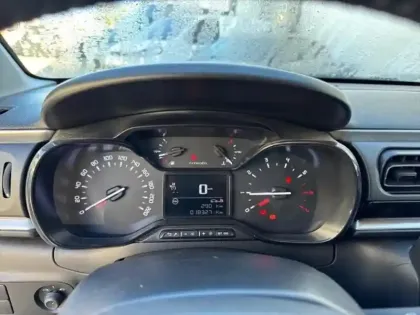 Photo 14 Citroën C3  1.2 PureTech 83ch S&S Shine