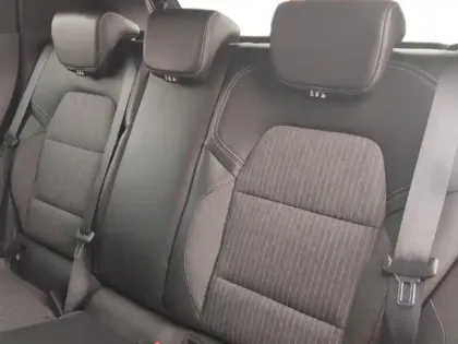 Photo 7 Renault Clio  1.6 E-Tech hybride 140ch Intens -21N