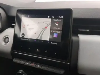 Photo 11 Renault Clio  1.6 E-Tech hybride 140ch Intens -21N