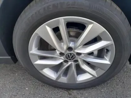 Photo 4 Volkswagen Taigo  1.0 TSI 116ch VW Edition