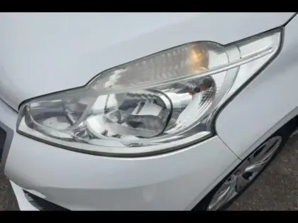 Photo 14 Peugeot 208  1.2 PureTech 68ch E6.c Like 5p