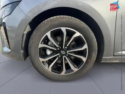 Photo 9 Renault Clio  1.6 E-Tech 145ch full hybrid Techno - 25