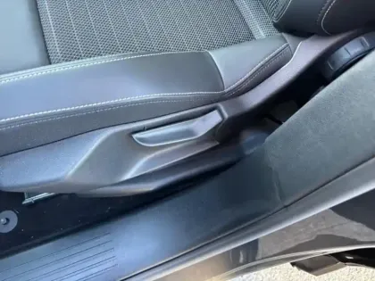 Photo 12 Peugeot 3008  1.2 Hybrid 136ch Allure e-DCS6