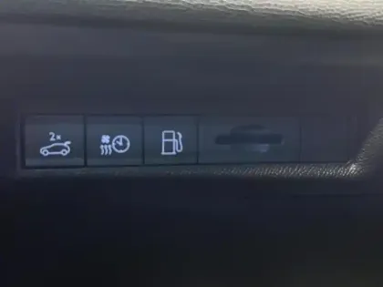 Photo 14 Peugeot 308  Plug-In Hybrid 225ch GT e-EAT8