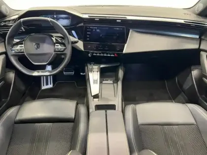 Photo 7 Peugeot 308  Plug-In Hybrid 225ch GT e-EAT8