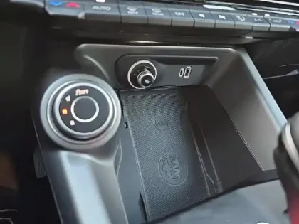 Photo 12 Alfa Romeo Tonale  1.5 Hybrid 130ch Sprint TCT