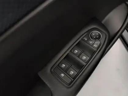 Photo 8 Renault Arkana  1.3 TCe mild hybrid 140ch Evolution EDC -22