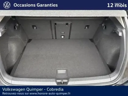 Photo 6 Volkswagen Golf  1.5 eTSI OPF 130ch Life Plus DSG7