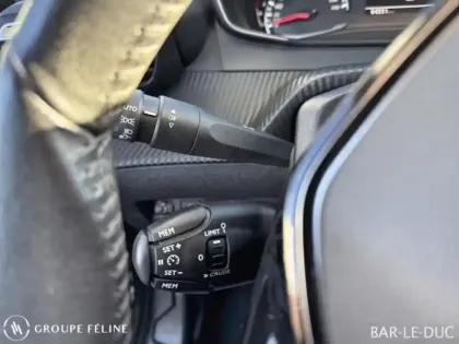 Photo 13 Peugeot 208  1.2 PureTech 100ch S&S Active