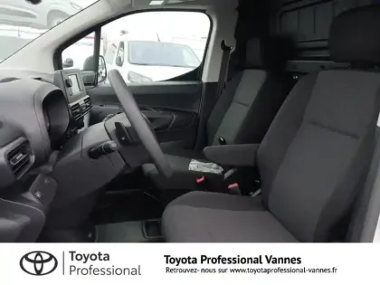 Photo 6 Toyota Proace  CITY Medium 130 D-4D Start BVA MC24