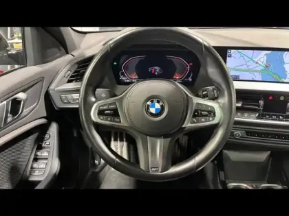 Photo 11 BMW Serie 1 Série 1 118iA 136ch M Sport DKG7