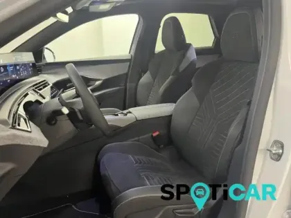 Photo 8 Peugeot 3008  1.2 Hybrid 145ch GT e-DCS6