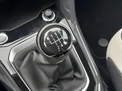 Photo 14 Volkswagen T-roc  1.5 TSI EVO 150ch Carat