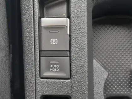 Photo 12 Volkswagen T-roc  1.5 TSI EVO 150ch Carat