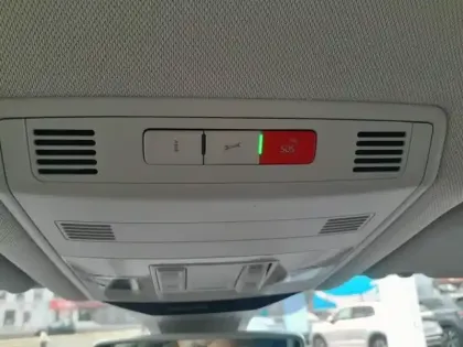 Photo 9 Volkswagen T-roc  1.5 TSI EVO 150ch Carat