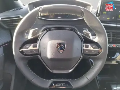 Photo 11 Peugeot 2008  1.2 Hybrid 136ch GT e-DCS6