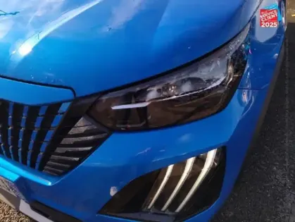 Photo 12 Peugeot 2008  1.2 Hybrid 136ch GT e-DCS6