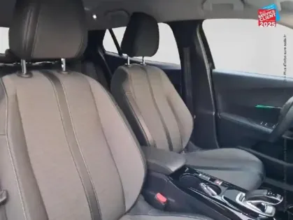 Photo 4 Peugeot 2008  e- 136ch Allure Pack