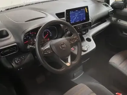 Photo 14 Opel Combo  Life L1H1 1.2 130 Elegance BVA8 / Carplay / 18500km