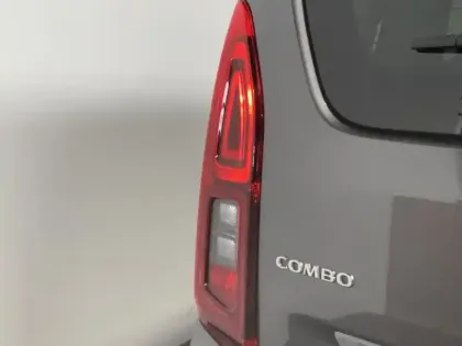 Photo 9 Opel Combo  Life L1H1 1.2 130 Elegance BVA8 / Carplay / 18500km