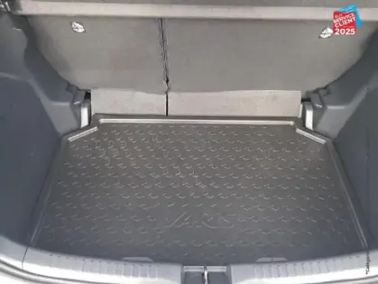 Photo 13 Toyota Yaris  116h GR Sport 5p MY22 Sieges chauf GPS Camera