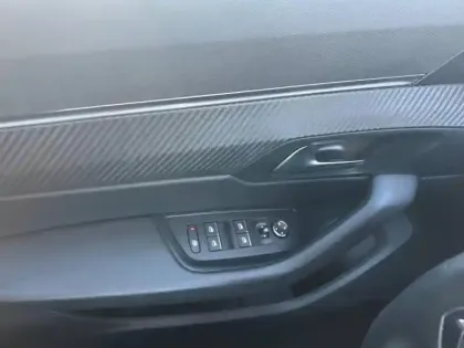 Photo 9 Peugeot 508  SW 180ch S&S Allure EAT8 9cv