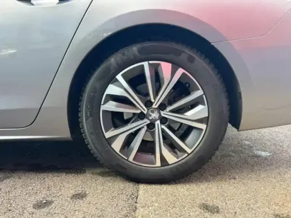 Photo 8 Peugeot 508  SW 180ch S&S Allure EAT8 9cv