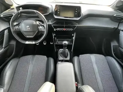 Photo 7 Peugeot 208  1.2 PureTech 100ch S&S GT 118g