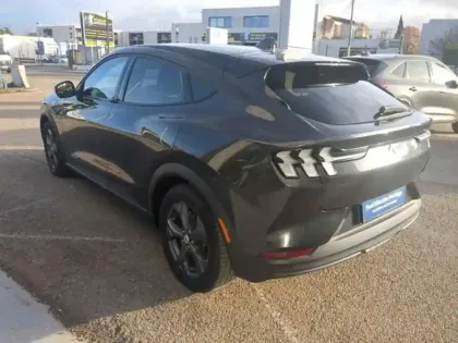 Photo 7 Ford Mustang mach-E  294ch Extended Range 99kWh 7cv