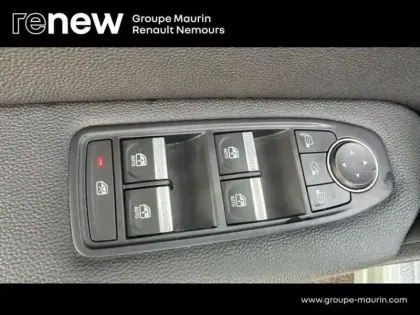 Photo 13 Renault Captur  1.6 E-Tech hybride rechargeable 160ch Initiale Paris -21