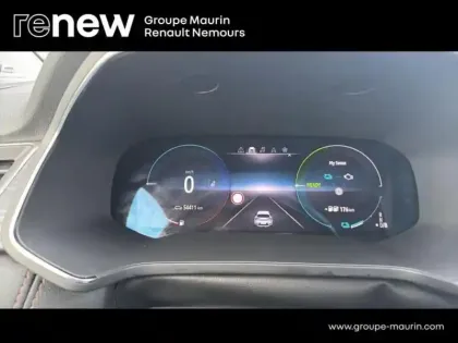 Photo 11 Renault Captur  1.6 E-Tech hybride rechargeable 160ch Initiale Paris -21