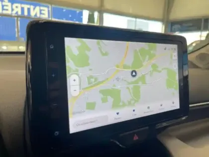 Photo 8 Toyota Yaris  116h Iconic 5p