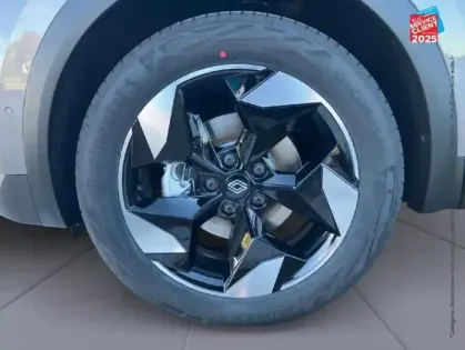 Photo 9 Renault Captur  1.8 E-Tech full hybrid 160ch Techno - 25