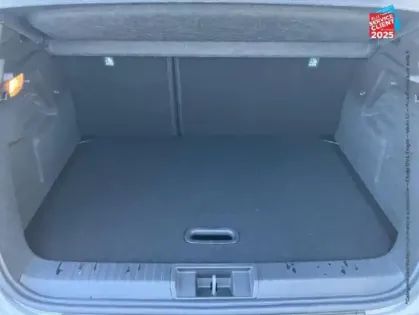 Photo 13 Renault Captur  1.8 E-Tech full hybrid 160ch Techno - 25