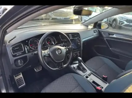 Photo 8 Volkswagen Golf  1.6 TDI 115ch FAP IQ.Drive DSG7 Euro6d-T 5p