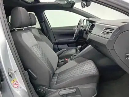 Photo 11 Volkswagen Taigo  1.5 TSI 150ch R-Line Edition DSG7