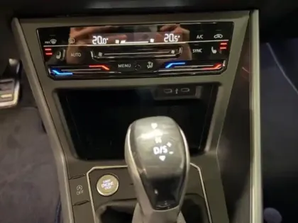 Photo 8 Volkswagen Taigo  1.5 TSI 150ch R-Line Edition DSG7