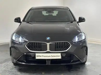 Photo 12 BMW Serie 1 Série 1 116A 122ch M Sport Design DKG7