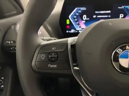 Photo 8 BMW Serie 1 Série 1 116A 122ch M Sport Design DKG7