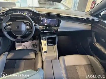 Photo 7 Peugeot 308  1.2 Hybrid 145ch GT Exclusive e-DCS6