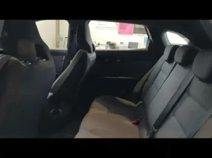 Photo 10 Renault Austral  1.2 TCe mild hybrid advanced 130ch Evolution - 24